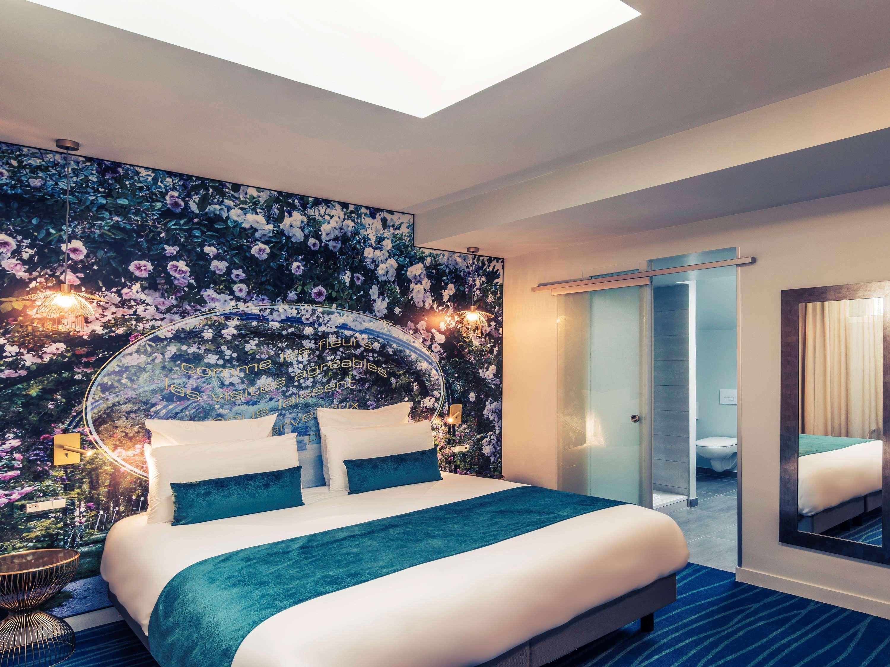 Hotel Mercure Paris Suresnes Longchamp Esterno foto