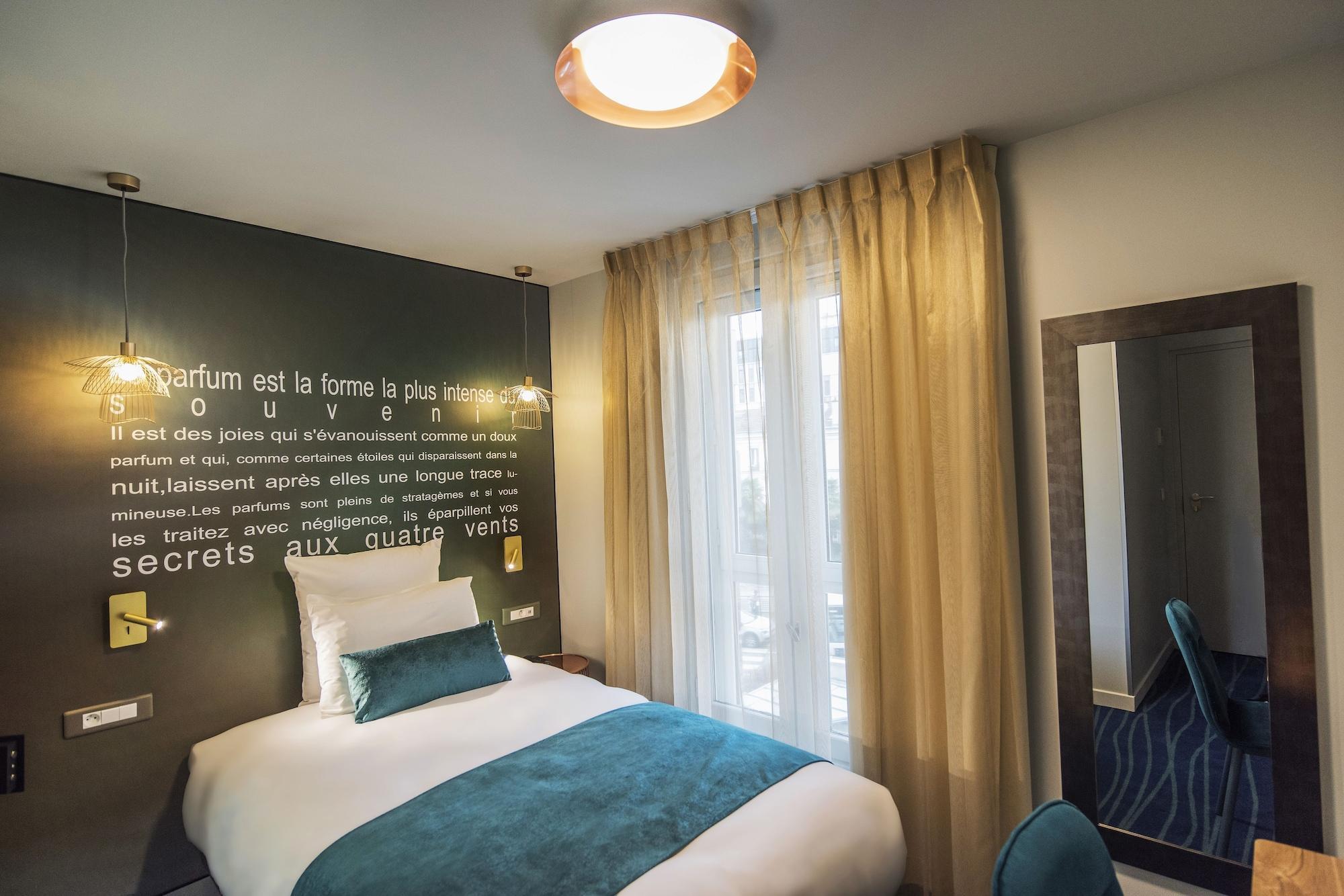 Hotel Mercure Paris Suresnes Longchamp Esterno foto
