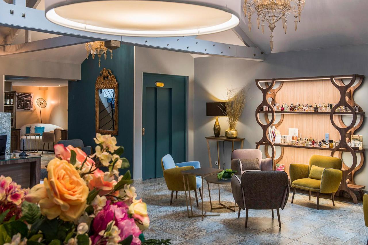 Hotel Mercure Paris Suresnes Longchamp Esterno foto